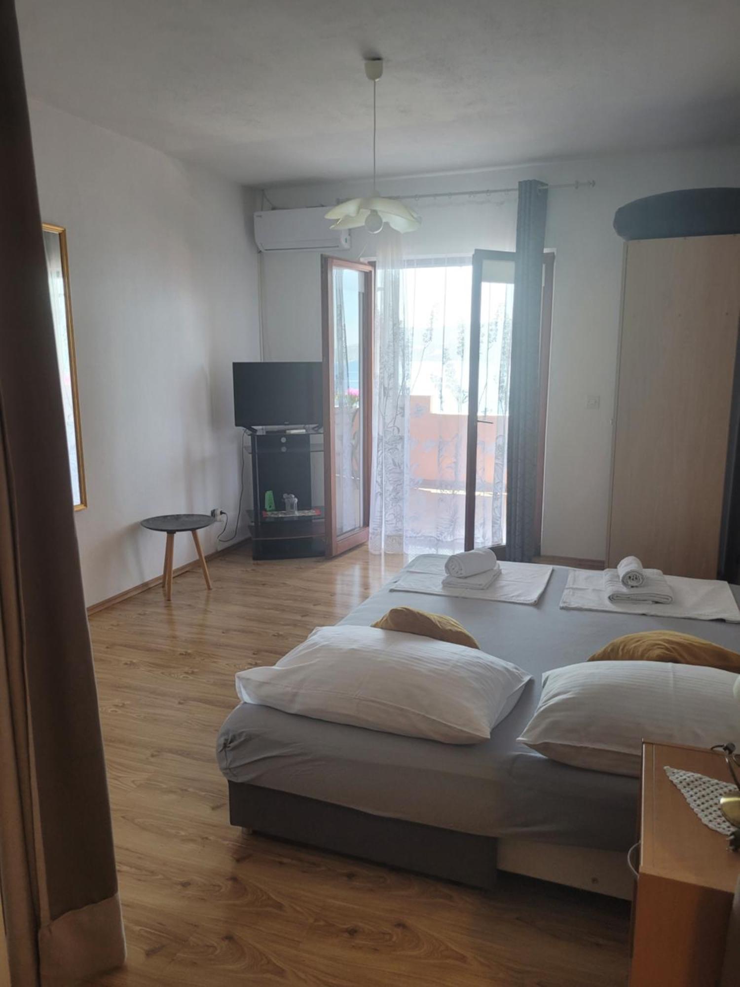 Apartments Coko Omiš Værelse billede