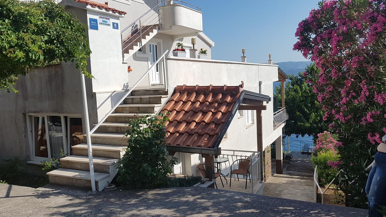 Apartments Coko Omiš Eksteriør billede